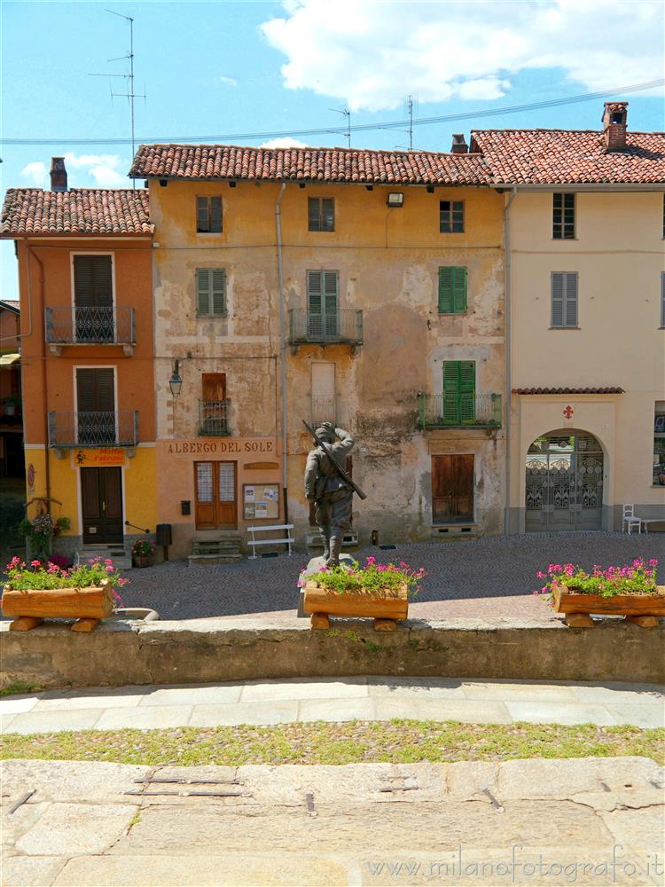 Graglia (Biella, Italy) - The town square seen from the churchyard of the Church of Santa Croce